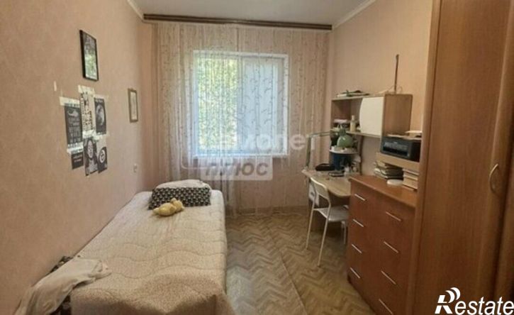 3-комн квартира Элиста, 2-й микрорайон, 23