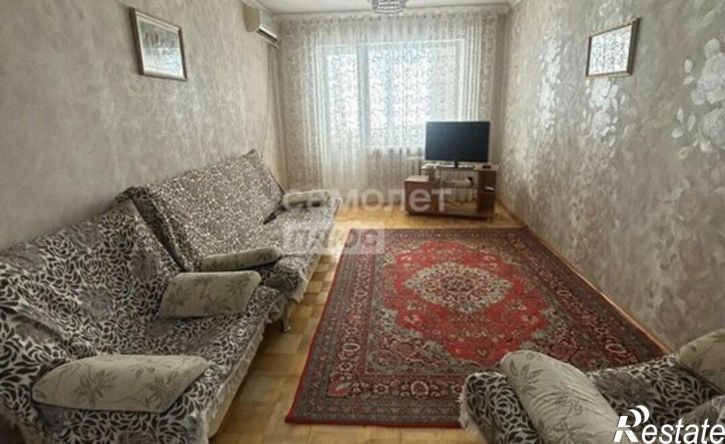 3-комн квартира Элиста, 2-й микрорайон, 23