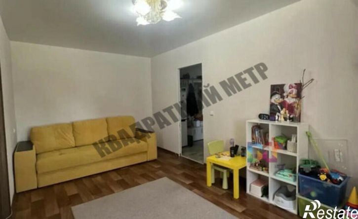 4-комн квартира Элиста, 3-й микрорайон, 8