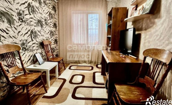 4-комн квартира Элиста, 6-й микрорайон, 27
