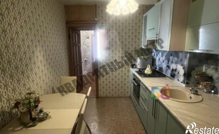 4-комн квартира Элиста, 8-й микрорайон, 61