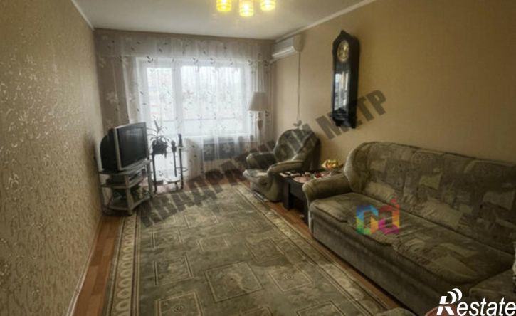 4-комн квартира Элиста, 8-й микрорайон, 61