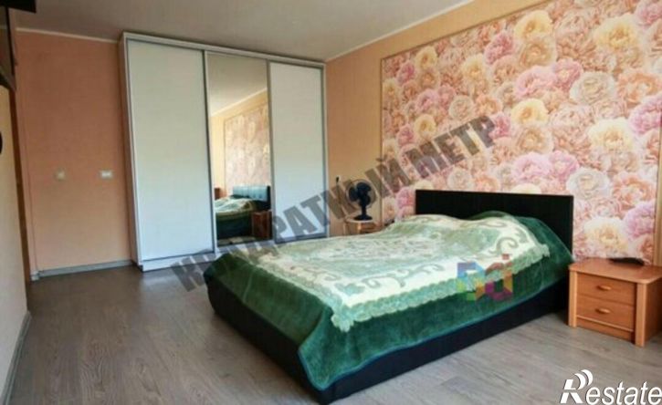 4-комн квартира Элиста, улица Чкалова, 7