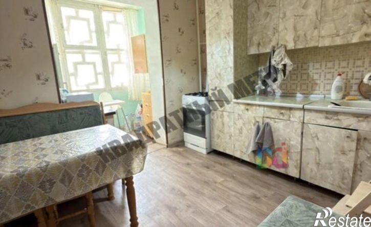 4-комн квартира Элиста, 7-й микрорайон, 1к3