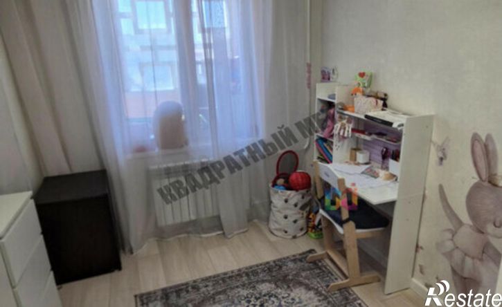 3-комн квартира Элиста, 2-й микрорайон, 12